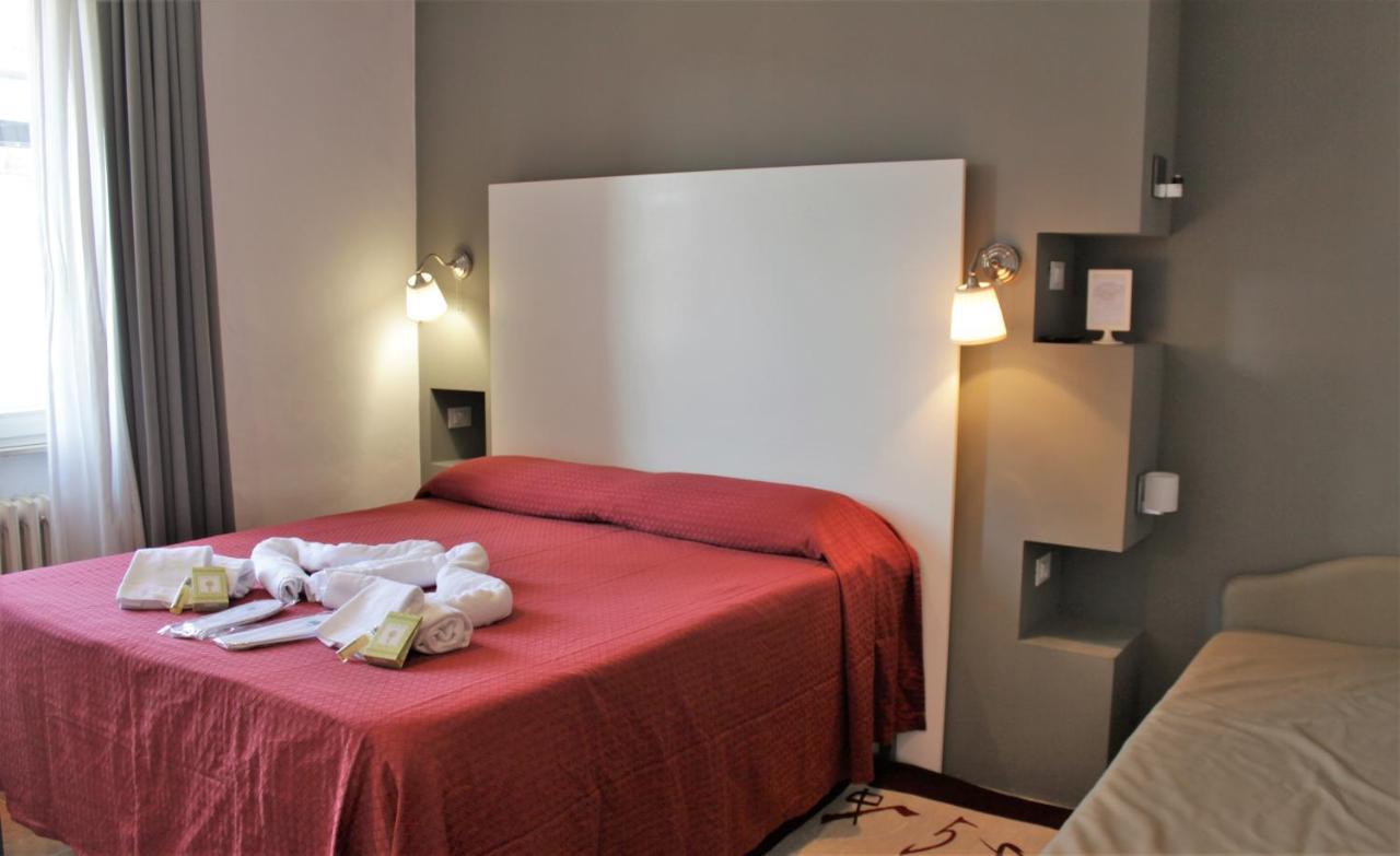 פירנצולה Hotel Piccola Firenze מראה חיצוני תמונה