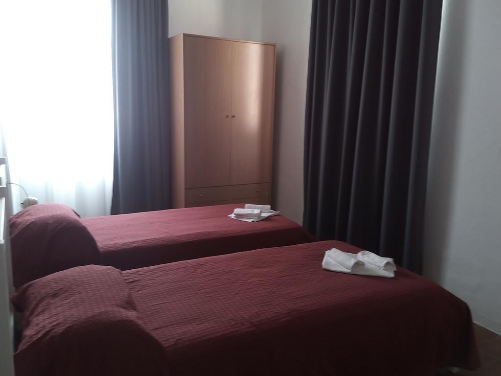 פירנצולה Hotel Piccola Firenze חדר תמונה