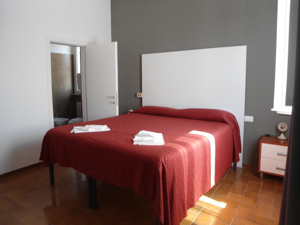 פירנצולה Hotel Piccola Firenze חדר תמונה