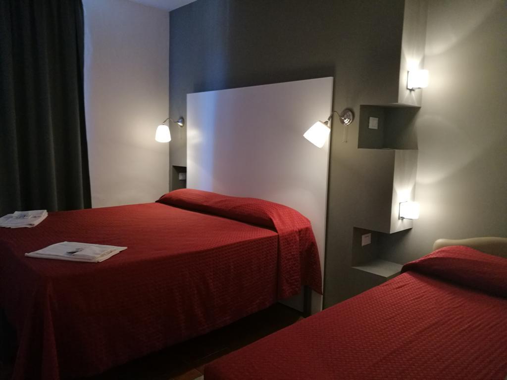 פירנצולה Hotel Piccola Firenze מראה חיצוני תמונה