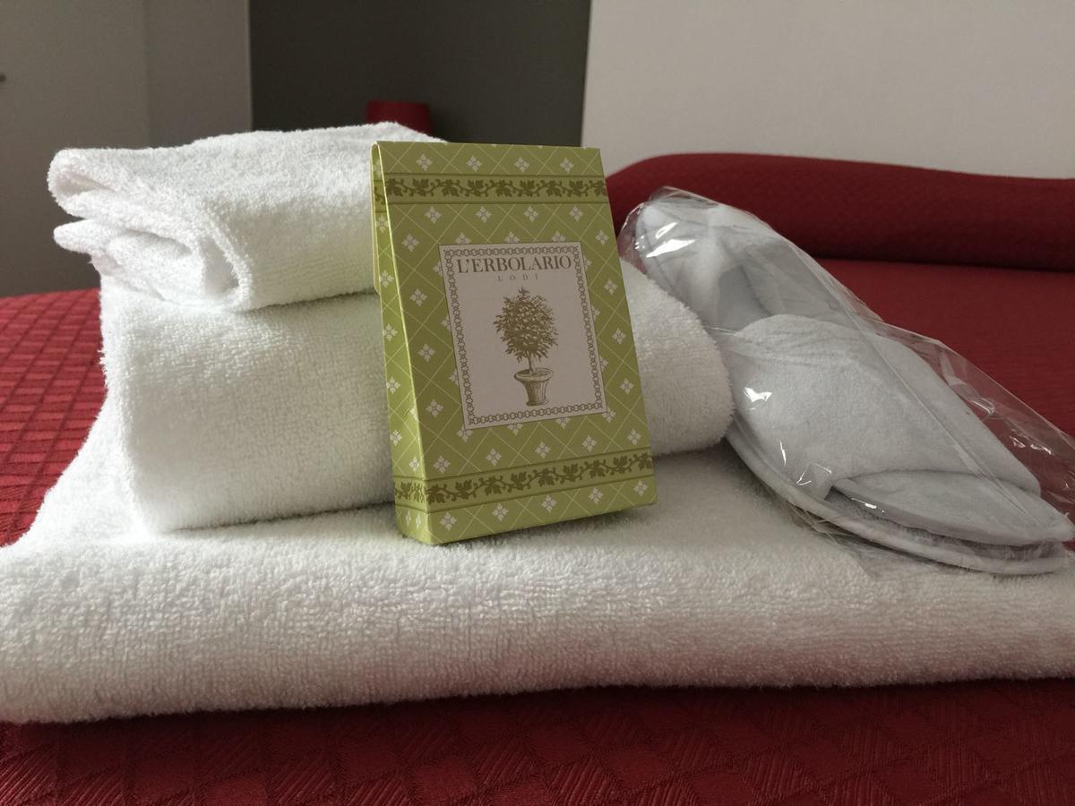 פירנצולה Hotel Piccola Firenze מראה חיצוני תמונה