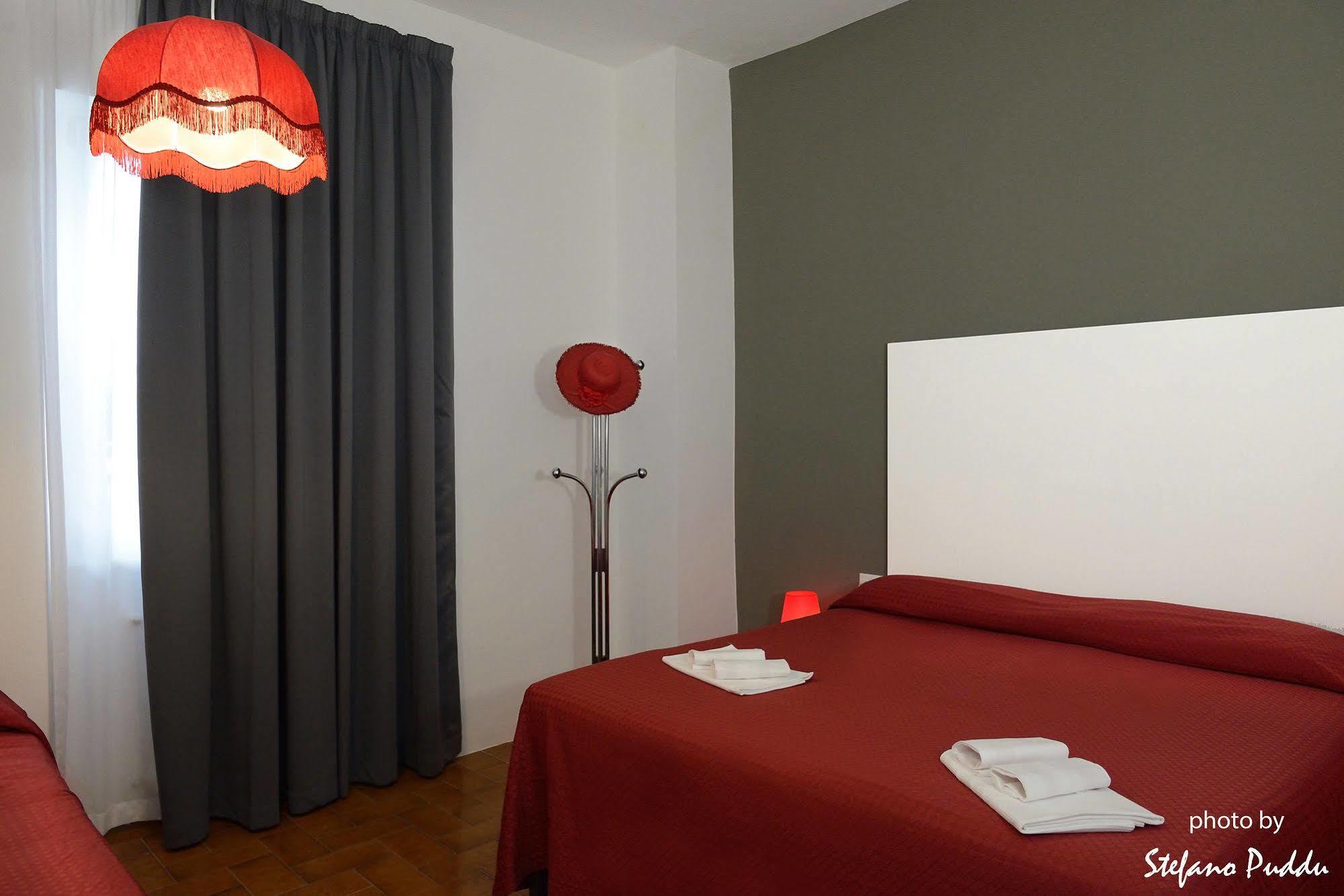 פירנצולה Hotel Piccola Firenze מראה חיצוני תמונה