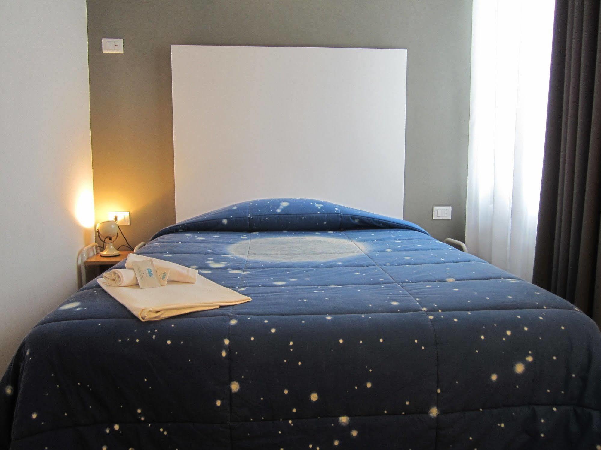 פירנצולה Hotel Piccola Firenze מראה חיצוני תמונה
